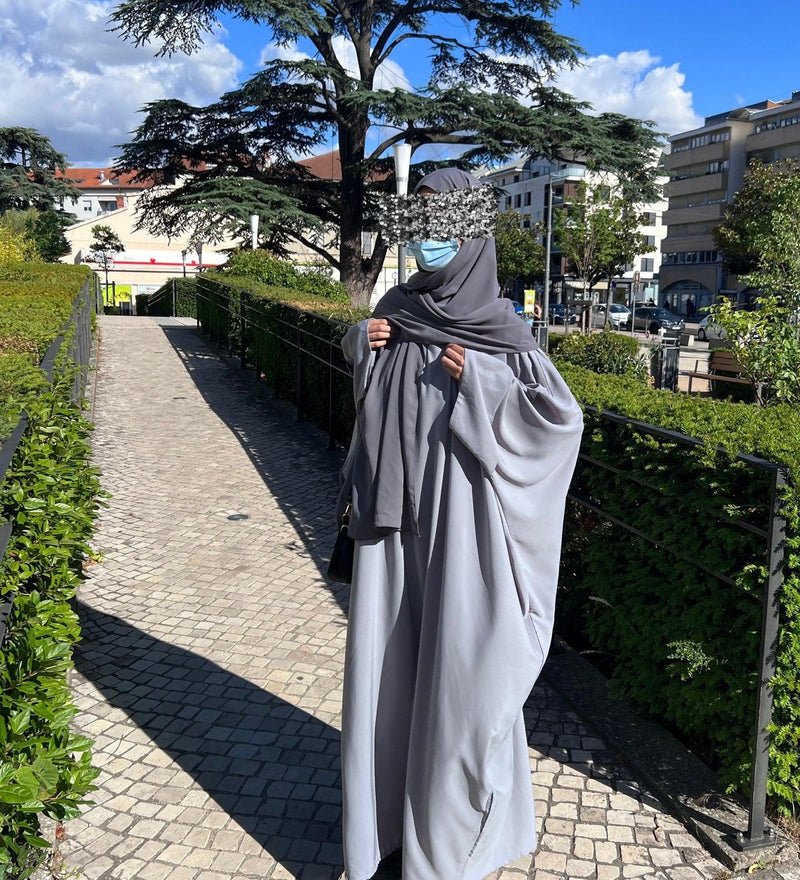 SEERAH.FR Abaya Gris clair Abaya Layana - Abaya Modestfashion